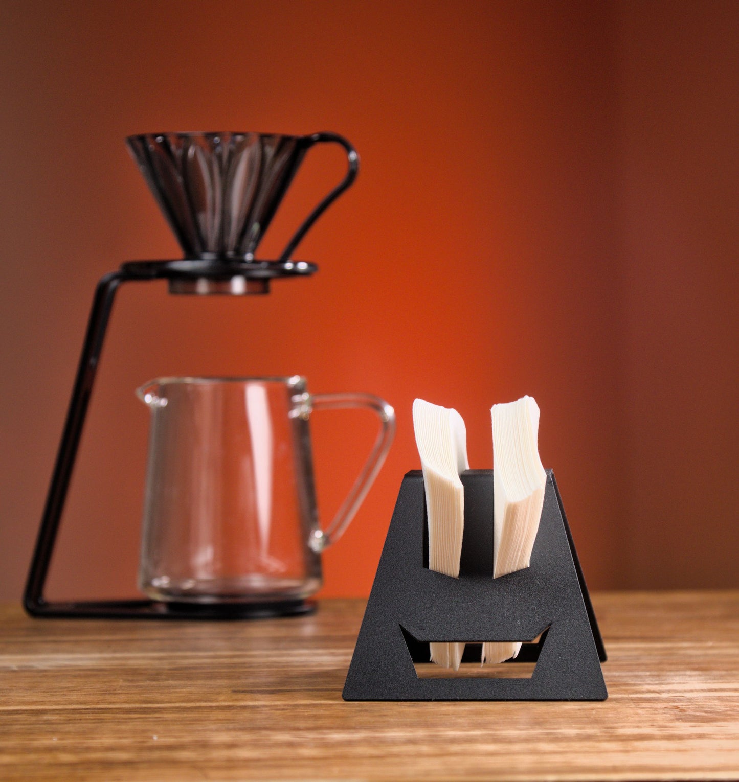 Ergonomic Metal Coffee Filter Holder "Creature" - For V60, Cone paper filters